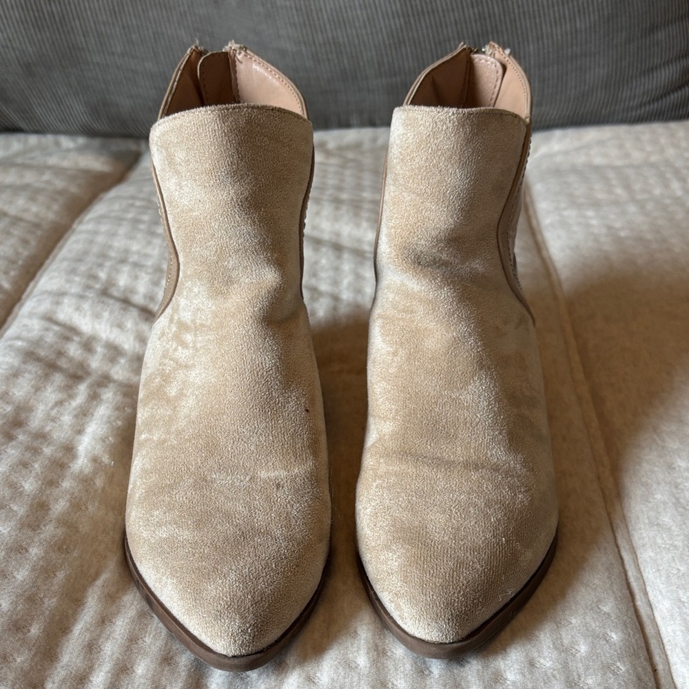 Journee Collection Beige Ankle Booties